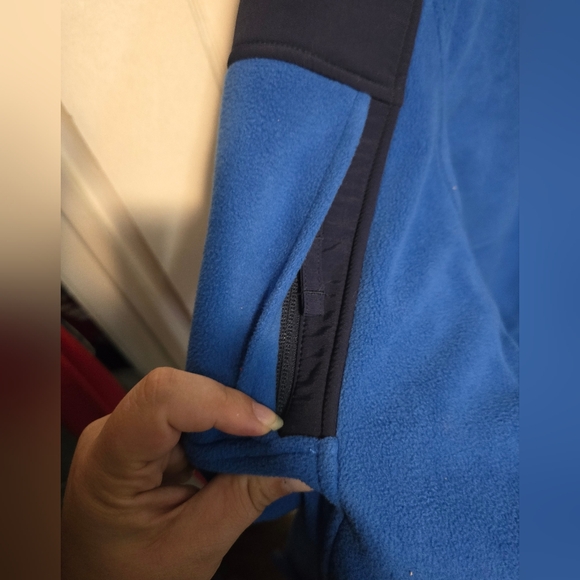 Duluth Trading Co Full zip hoodie - Picture 2 of 5